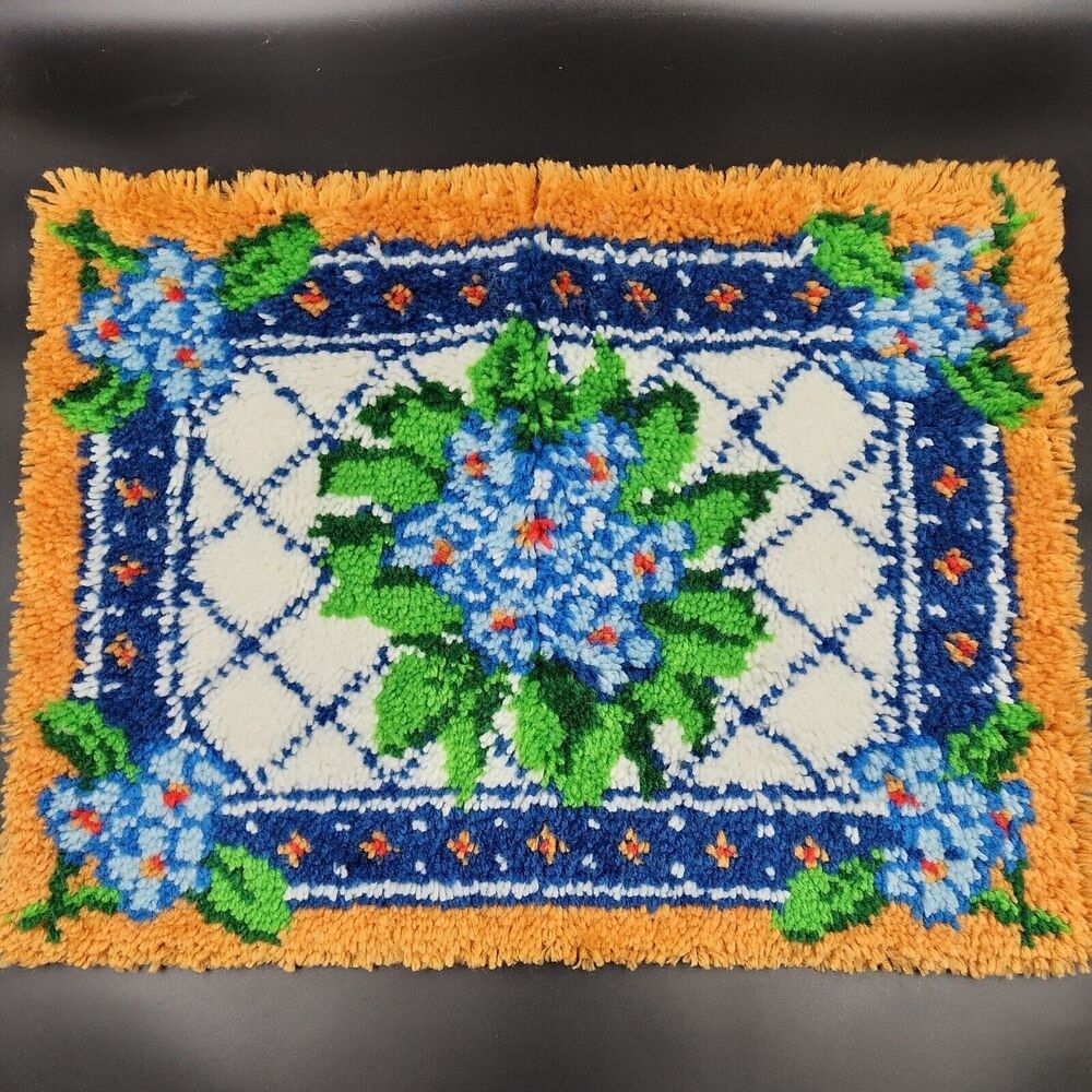 Vintage Completed Latch Hook Rug Flower Rectangle Wall Hanging Cottage Art 27x20